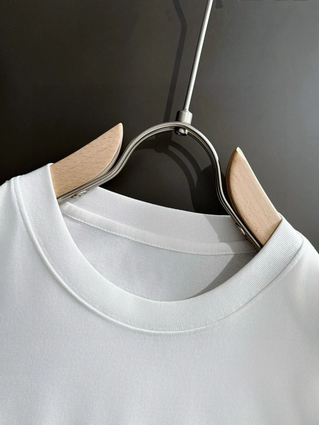 ，DG Same Style T ！ Logo ！ ！ Breathable ， 。Premium ， ！ Same Style！ ：Black White Size：S-xx L